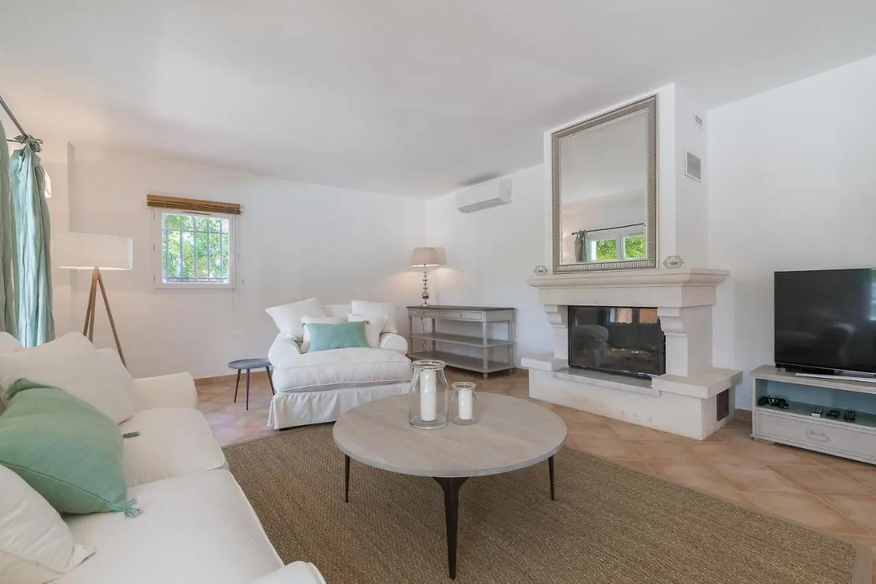 Villa Lauriers Roses Saint Tropez  Saint-Tropez